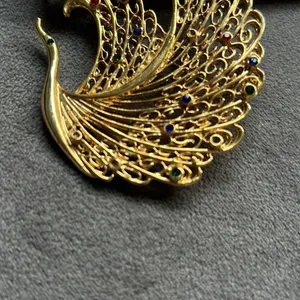Vintage Peacock Brooch Pin Gold thumbnail 2