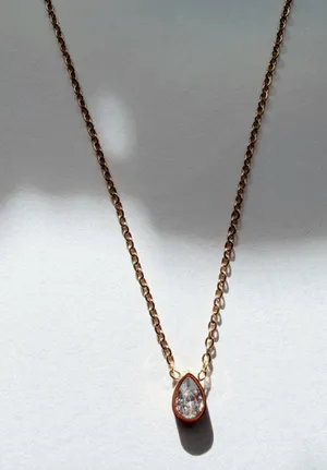 Gold teardrop dainty necklace thumbnail 1