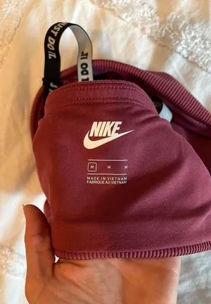 Nike Sports Bra thumbnail 4