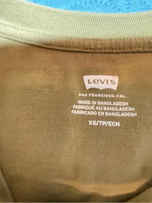 Levi's‎ Olive Green Crewneck Graphic Tee with Nature Print thumbnail 7