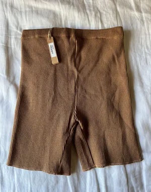 Shorts thumbnail 2