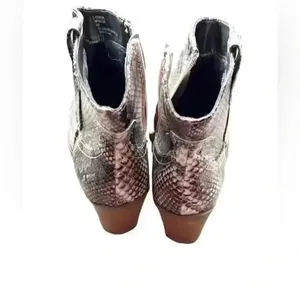 Crochet‎ Snakeskin Cowgirl booties thumbnail 2