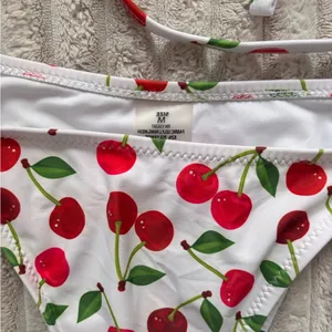 Cherry Print Bikini Set with Sarong White Size M thumbnail 4