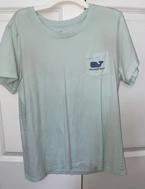 Vineyard Vines Tshirt thumbnail 1