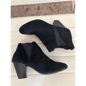 Arizona Jean Co Womens Black Suede Ankle Boots Block Heel Chelsea Booties 19138‎ thumbnail 4