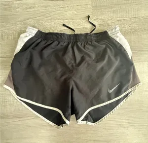 Nike dri fit athletic shorts small thumbnail 1