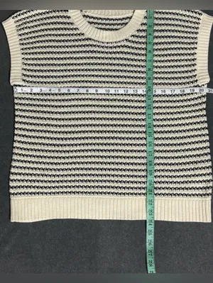 Striped Cream & Black Short-Sleeve Knit Sweater Size M thumbnail 5