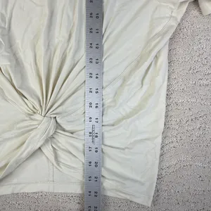 Women's Lululemon Size 6 Crescent Tshirt Tie Front Cream Athletic Basic thumbnail 3
