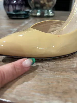 Gucci D’Orsay Patent Leather Pumps thumbnail 11