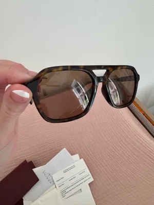 Gucci Sunglasses thumbnail 2