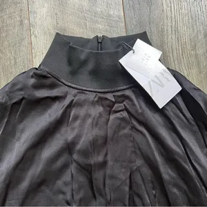 NWT Zara Black Satin Effect Long Sleeve Mock Neck Top Size XS Zipper Turtleneck thumbnail 12