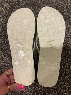 Brand new Tory Burch Flip Flops thumbnail 4