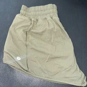 Lululemon Hotty Hot shorts thumbnail 1
