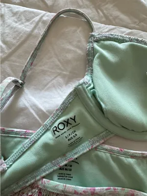 Roxy Bikini Set thumbnail 3