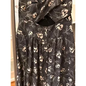 Lizard Thicket Black Floral Maxi Dress Large thumbnail 5