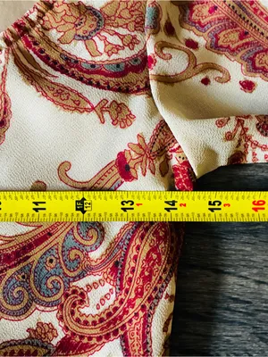 Vintage City Triangles Cream Dress with Red Paisley Accents thumbnail 8