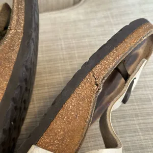 Birkenstock Gizeh in Light Gold Size 38 (US Size 7-7.5) thumbnail 7