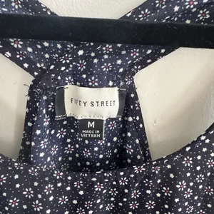 Women's Black Floral Top Size M thumbnail 2
