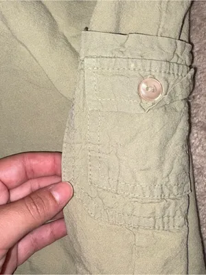 Dress Barn Women's Cargo Shorts in Light Green Size: L thumbnail 3