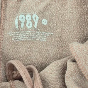 Taylor‎ Swift Sweatpants Unisex XL Mauve 1989 Taylor's Version Graphic Joggers thumbnail 5