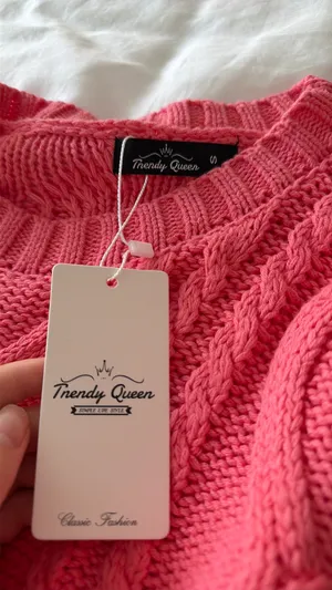 Amazon Sweater thumbnail 2