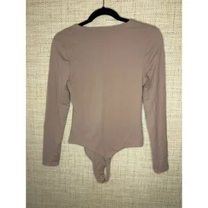 Nuuds Women Tan Long Sleeve Crew Neck Bodysuit Small Neutral Minimalist thumbnail 4