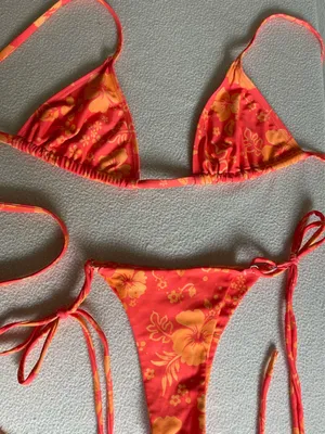 Kulani Kinis Bikini Set Hawaiian Floral thumbnail 1