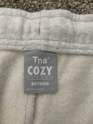 Women’s TNA Cozy Fleece Boyfriend Sweat Shorts Heather Light Gray Size L thumbnail 3