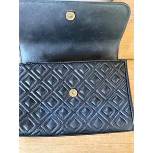 Tory Burch Black Quilted Leather Fleming Convertible Shoulder Bag Gold Hardware thumbnail 6