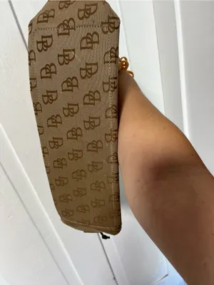Vintage Y2K Dooney & Bourke Signature Monogram handbag in classic tan Brown thumbnail 4