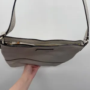 Kate Spade‎ Bag Bay Street Cora Pebbled Leather Beige Gray Crossbody thumbnail 9
