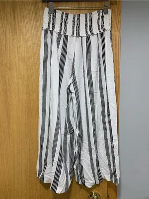 Kendall & Kylie Black and White Striped Wide Leg Pants - Size Medium thumbnail 2