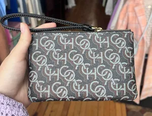 Coach Navy Logo  Mini Wristlet Brand New thumbnail 1