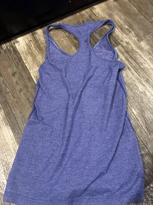 Lululemon tank top thumbnail 2