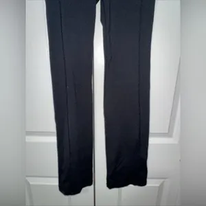 Athleta Lightweight Straight Leg Athletic Leggings XSP thumbnail 3