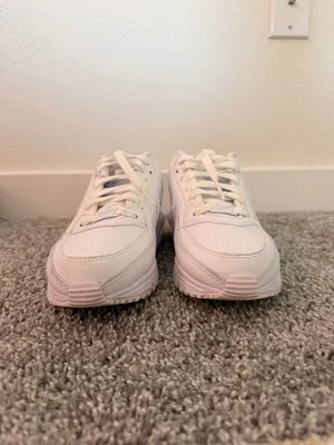 Nike Air Max 270 Shoes thumbnail 3