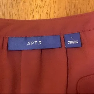 Apt. 9 Women's Blouse Large Burgundy Button Down LongSleeve thumbnail 2
