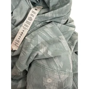 Lululemon Green Leggings Size 10 - Gently Used thumbnail 9