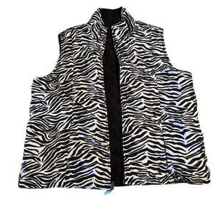 Women's REVERSIBLE zip up vest with pockets size M Black Size M thumbnail 2