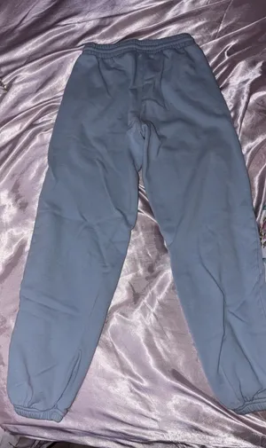 Old Navy Sweatpants  thumbnail 1