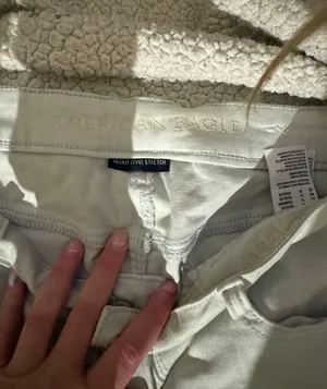 American Eagle Jeans- Size 16 thumbnail 2