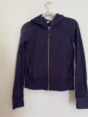 Lululemon Women's Namaskar 6 Black Zipup Hooded Jacket thumbnail 1