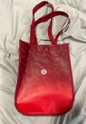 Lululemon bag  thumbnail 2