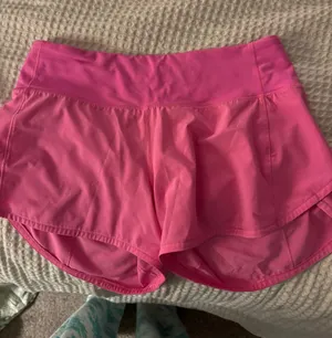 Lululemon Shorts thumbnail 1