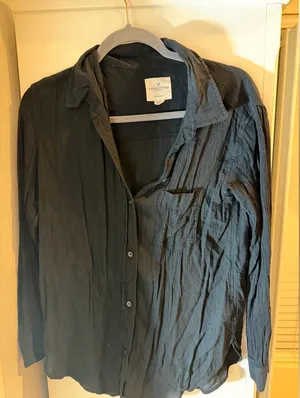 American Eagle Black Button down shirt. Size Small. thumbnail 1