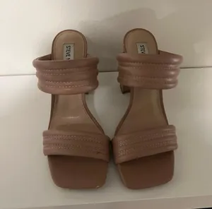 Steve Madden Nude  Heels thumbnail 5
