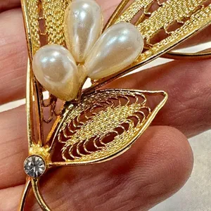 Vintage gold tone faux pearl filagree leaf brooch thumbnail 3