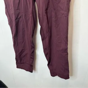 Lululemon Athletica Size 4 Dance Studio Jogger Burgundy thumbnail 5