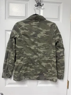 GAP women’s Green Camo Military Field Jacket thumbnail 3
