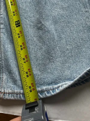 American Eagle Sz 14 Mom Jeans curvy straight leg high-rise fit with distressing thumbnail 10